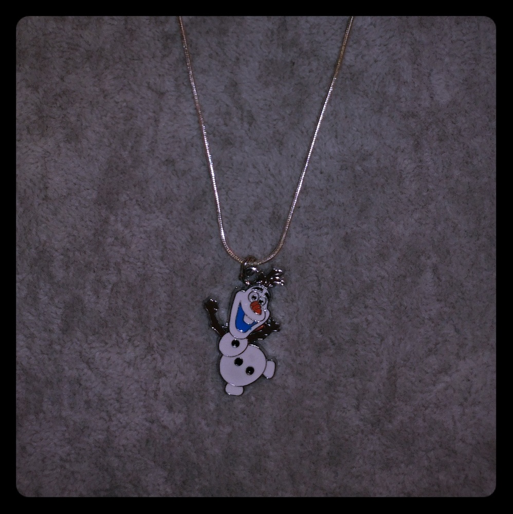 Olaf necklace